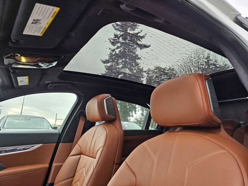 New 2025 BMW i7 xDrive60 w/ Executive Package image 27