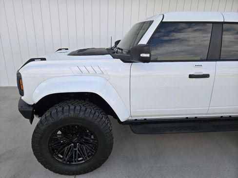 Used 2023 Ford Bronco Raptor AWD/4WD image 12