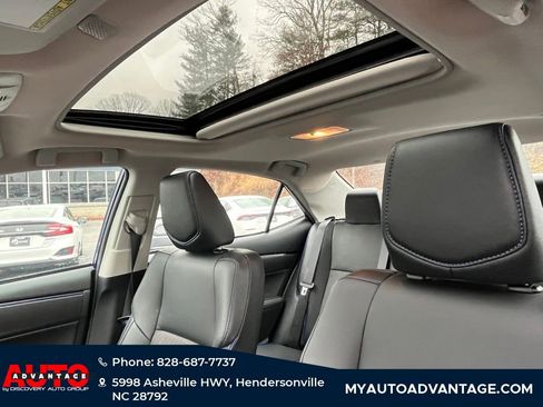 Used 2019 Toyota Corolla SE image 8