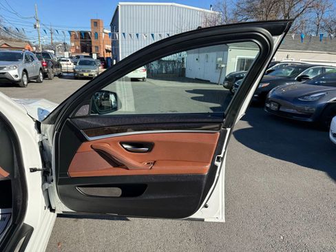 Used 2015 BMW 535i xDrive Sedan image 44