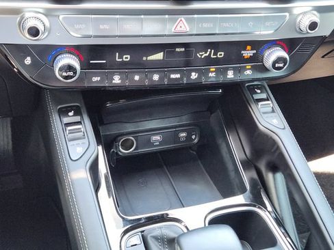 Certified 2024 Kia Telluride EX X-Line AWD/4WD image 19