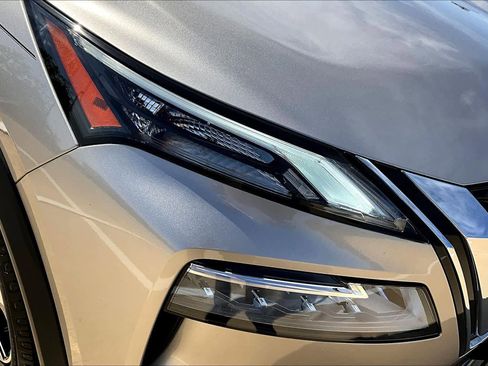 Used 2023 Nissan Rogue SL image 27