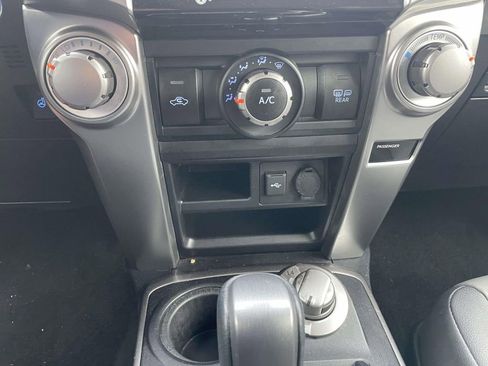 Used 2024 Toyota 4Runner SR5 Premium image 40