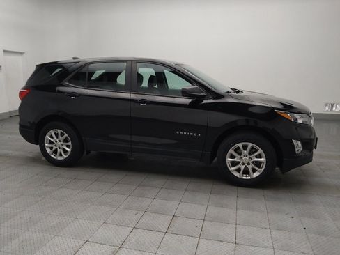 Used 2020 Chevrolet Equinox LS image 11