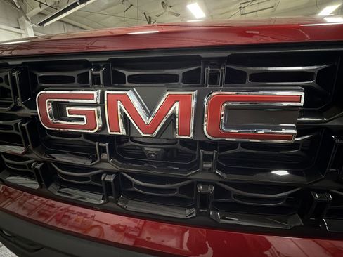 New 2026 GMC Canyon Elevation w/ Convenience Package image 30