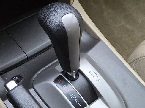 Used 2011 Honda Accord LX image 26