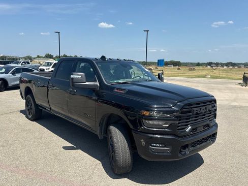 Used 2026 RAM 3500 Big Horn AWD/4WD image 3
