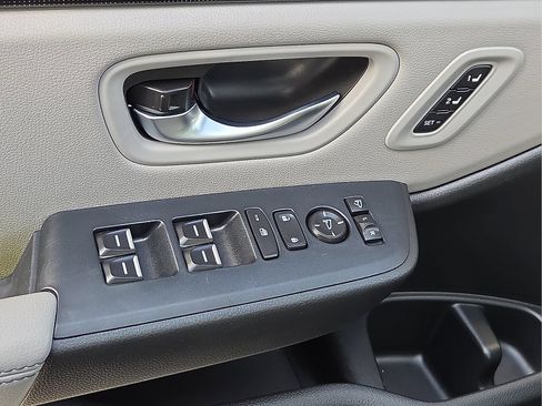 Used 2024 Honda Pilot Elite image 14