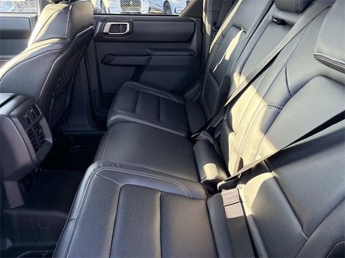 New 2025 Ford Bronco Badlands w/ Sasquatch Package image 18