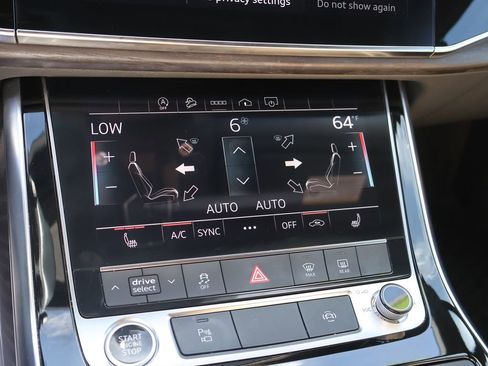 Used 2022 Audi Q7 AWD/4WD image 42