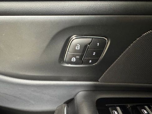 New 2025 Lincoln Nautilus Reserve w/ Jet Appearance Package image 37