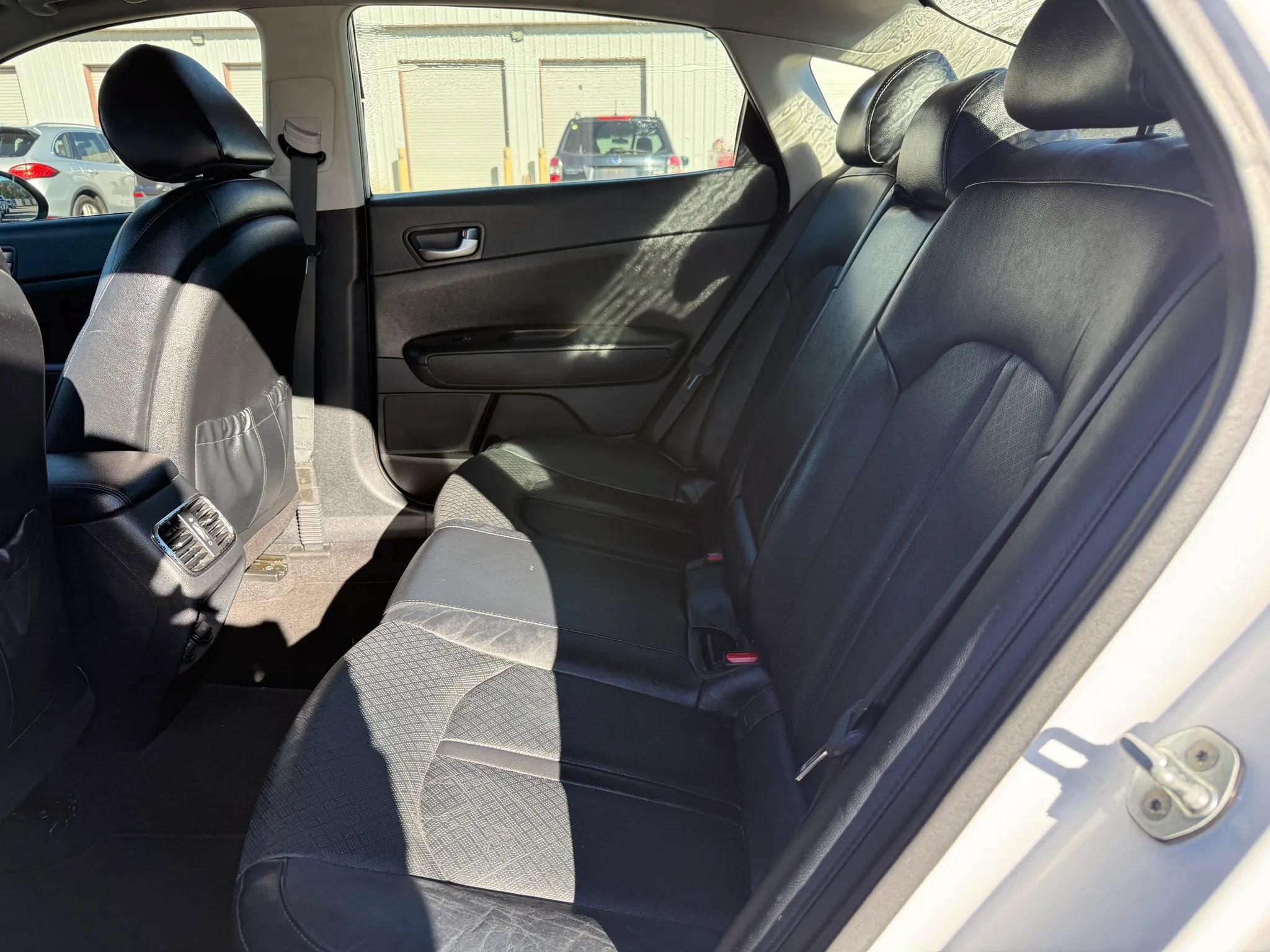 Used 2016 Kia Optima EX w/ Option Group 040 FWD image 21