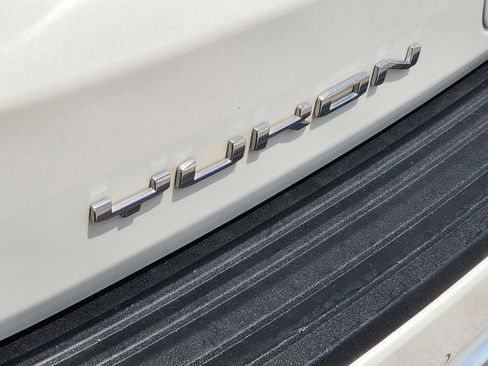 Used 2023 GMC Yukon XL Denali AWD/4WD image 30
