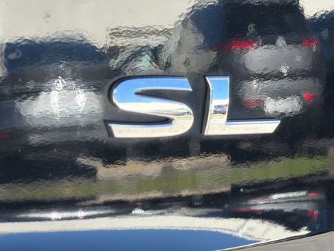 Used 2022 Nissan Rogue SL w/ SL Premium Package FWD image 11