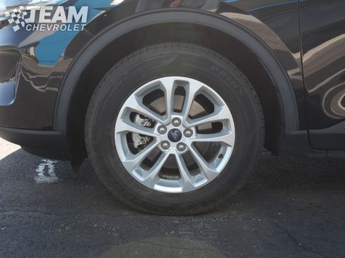 Used 2020 Ford Escape SE image 31