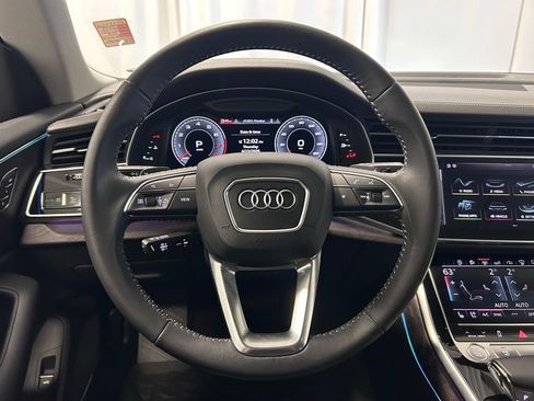 Used 2019 Audi Q8 Prestige AWD/4WD image 9