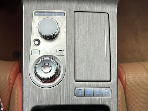 Certified 2025 Genesis G80 2.5T Advanced image 29