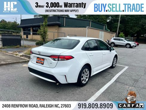 Used 2022 Toyota Corolla LE image 5