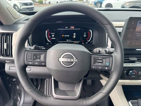 New 2026 Nissan Pathfinder SL w/ SL Premium Package image 29