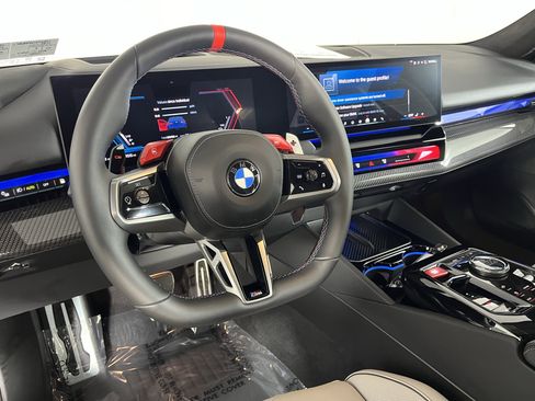 Certified 2025 BMW M5 w/ Carbon Package image 12