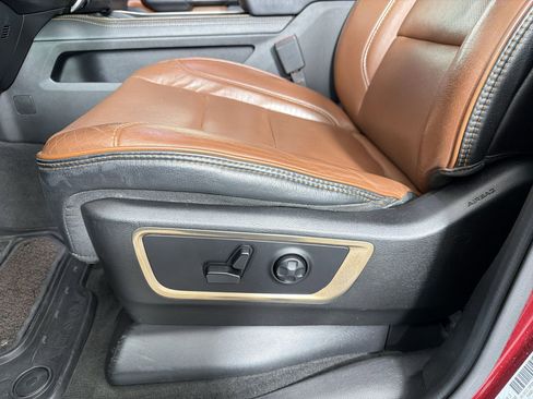 Used 2019 RAM 1500 Limited AWD/4WD image 12