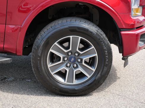 Used 2015 Ford F150 XLT w/ Equipment Group 302A Luxury AWD/4WD image 15