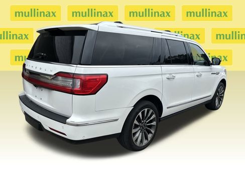 Used 2021 Lincoln Navigator L Reserve w/ Luxury Package image 2