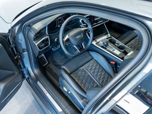 Used 2025 Audi RS 6 performance AWD/4WD image 4