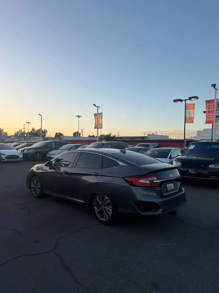 Used 2018 Honda Clarity Plug-In Hybrid image 5