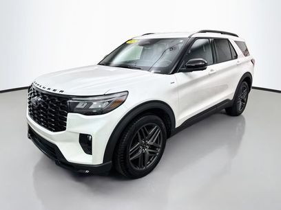 Used 2025 Ford Explorer ST-Line w/ Premium Package