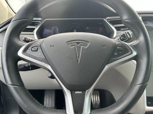 Used 2013 Tesla Model S Performance image 20