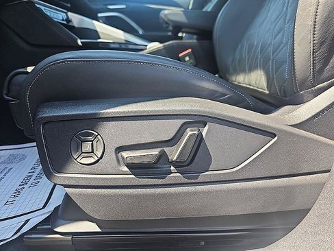 Used 2025 Audi SQ5 Prestige AWD/4WD image 14