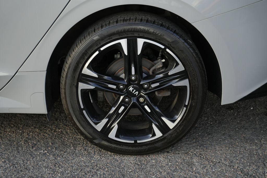 Used 2021 Kia K5 GT-Line FWD image 12