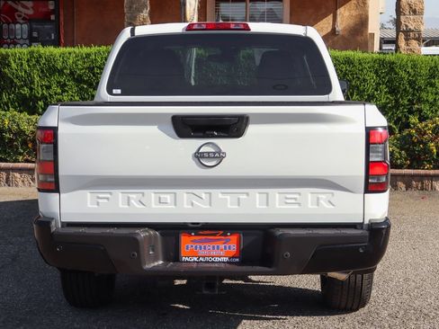 Used 2022 Nissan Frontier S w/ Technology Package RWD image 7