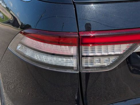 Used 2023 Lincoln Aviator Reserve w/ Equipment Group 201A AWD/4WD image 20