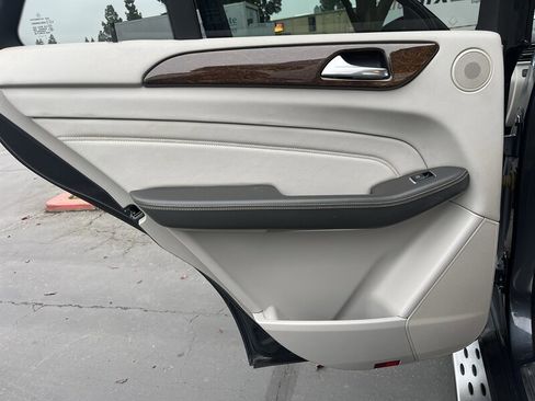 Used 2012 Mercedes-Benz ML 350 4MATIC image 31