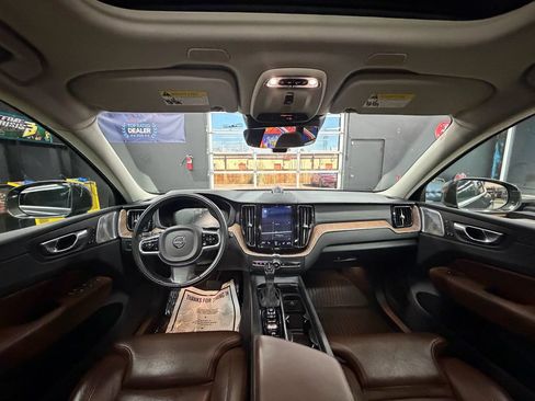 Used 2019 Volvo XC60 T6 Inscription w/ Protection Package Premier AWD/4WD image 35
