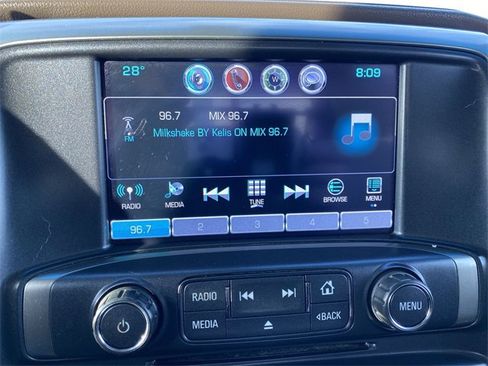 Used 2018 Chevrolet Silverado 1500 LTZ Z71 image 16