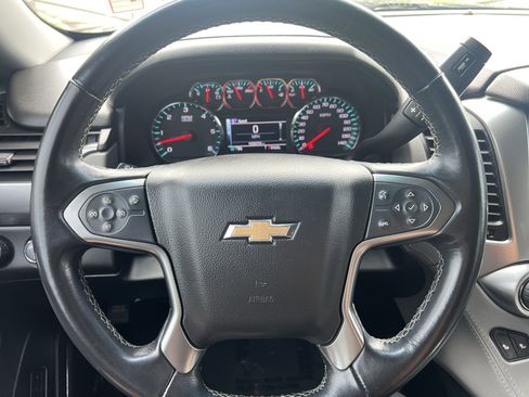 Used 2019 Chevrolet Suburban LT AWD/4WD image 26