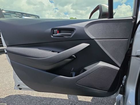 Used 2022 Toyota Corolla LE FWD image 27