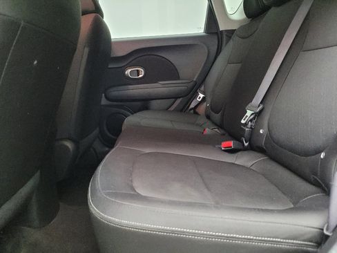 Used 2016 Kia Soul FWD image 18