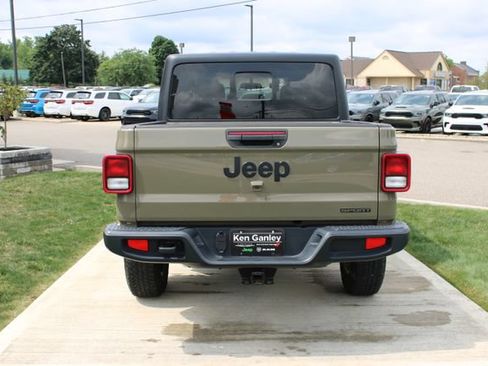 Used 2020 Jeep Gladiator Sport w/ Quick Order Package 24S AWD/4WD image 30