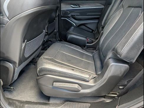 Used 2023 Jeep Grand Cherokee L Overland w/ Advanced Protech Group III image 17