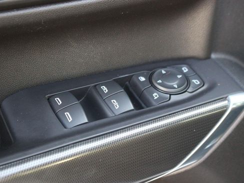 Used 2021 GMC Sierra 1500 AT4 w/ AT4 Value Package AWD/4WD image 15