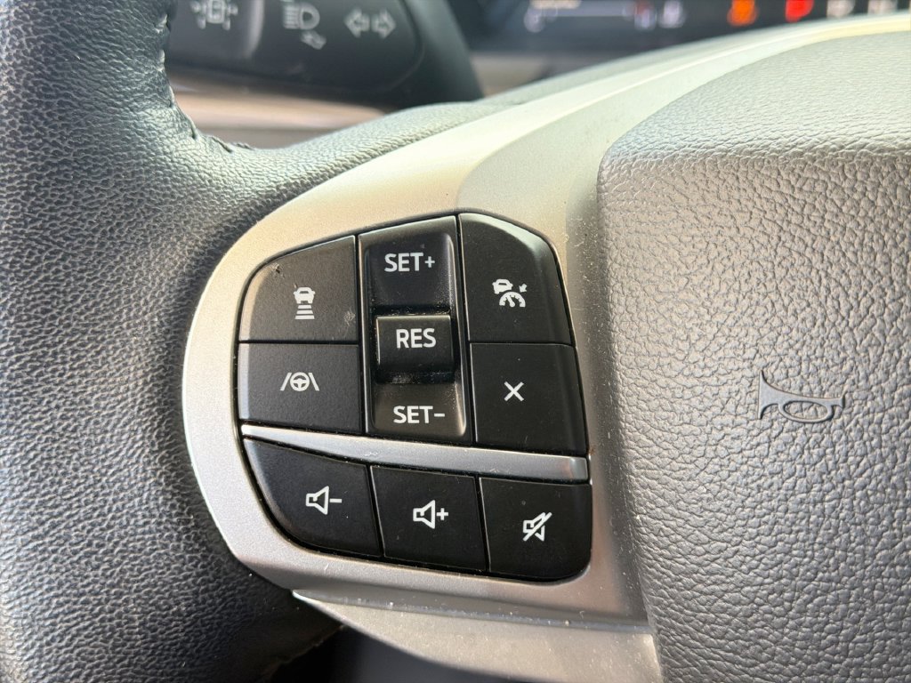 Used 2022 Ford Explorer Limited w/ Limited Technology Package AWD/4WD image 26