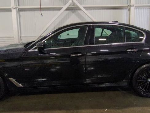 Used 2018 BMW 540i xDrive AWD/4WD image 2