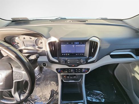 Used 2019 GMC Terrain SLT w/ Preferred Package image 21