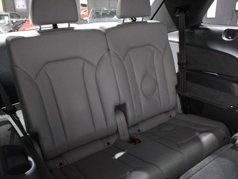 Used 2019 Audi Q7 2.0T Premium w/ Convenience Package image 16