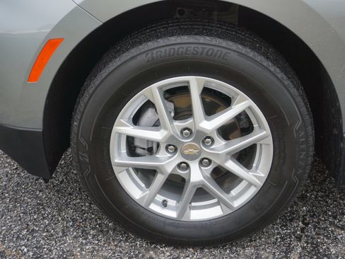 Used 2023 Chevrolet Equinox LT image 6