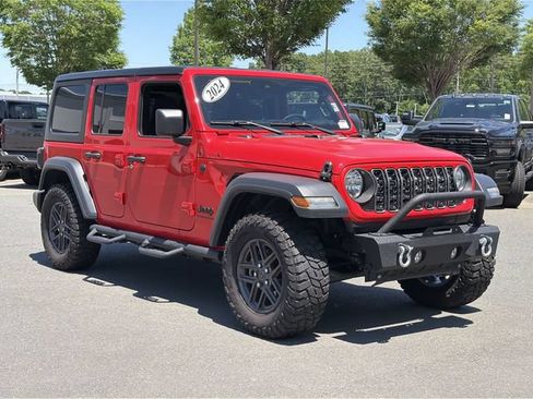 Used 2024 Jeep Wrangler Unlimited Sport AWD/4WD image 14